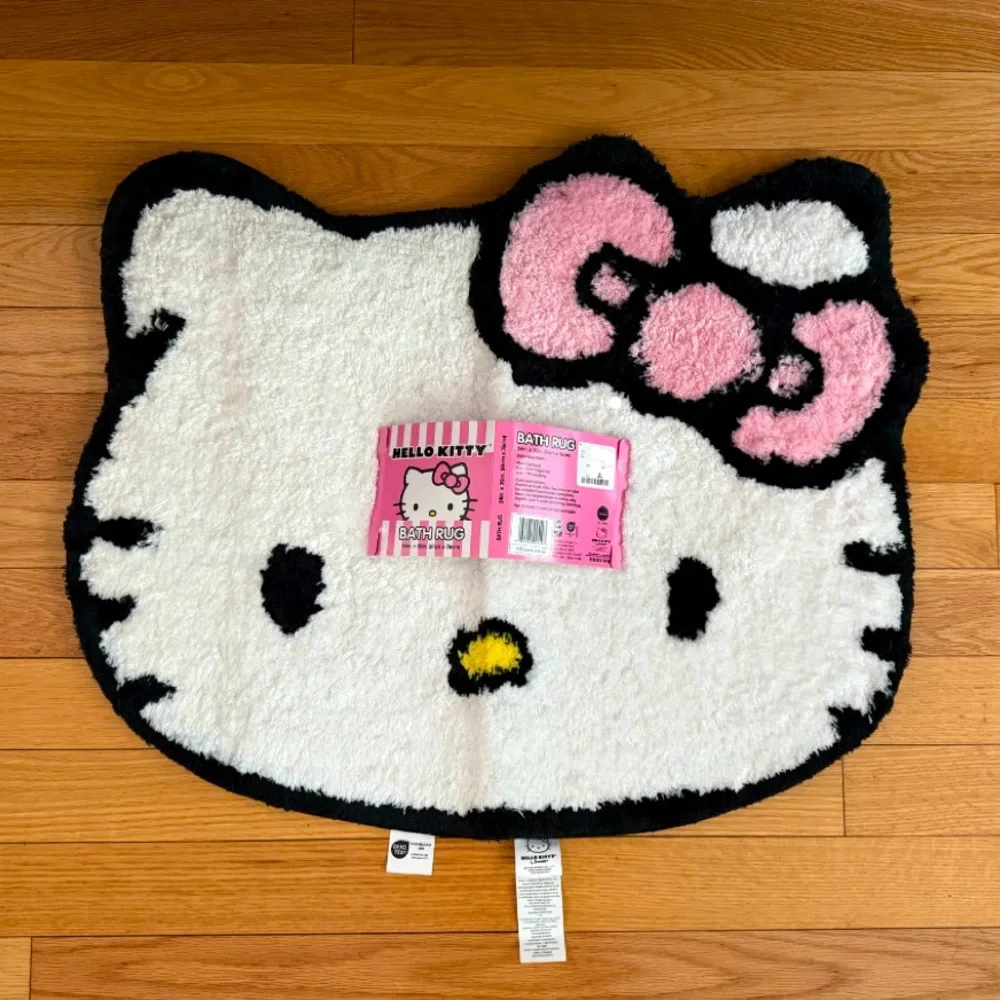 NWT - Sanrio Hello Kitty Bath Rug